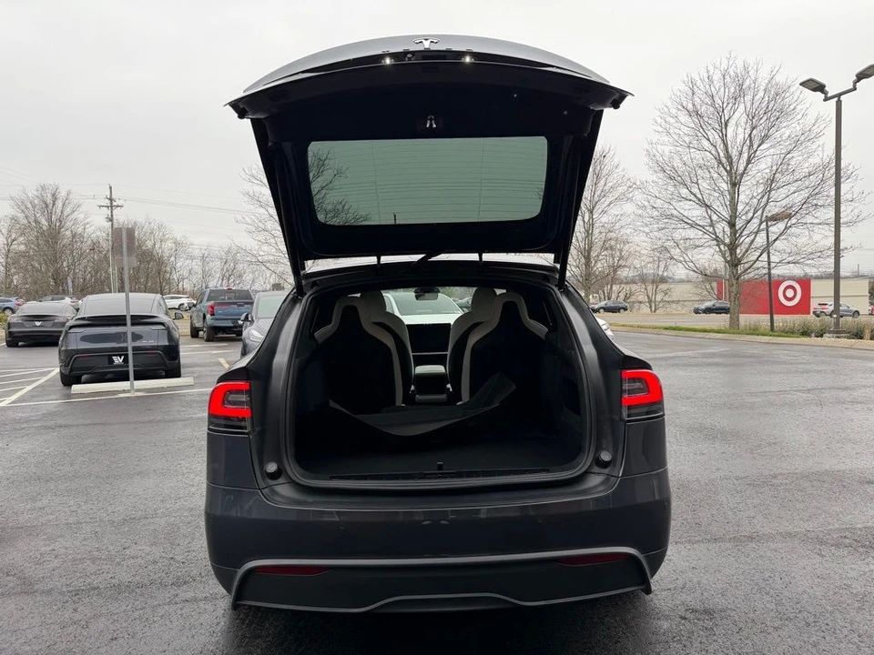 2022 Tesla Model X - Image 6 of 15