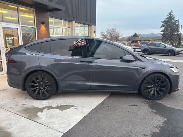 2022 Tesla Model X - Image 9 of 21