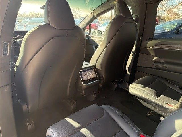 2022 Tesla Model X - Image 15 of 21