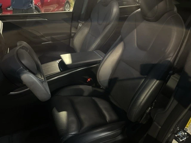 2022 Tesla Model X - Image 13 of 21