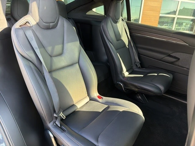 2022 Tesla Model X - Image 19 of 21