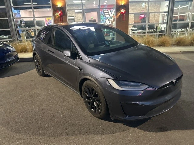 2022 Tesla Model X - Image 2 of 21
