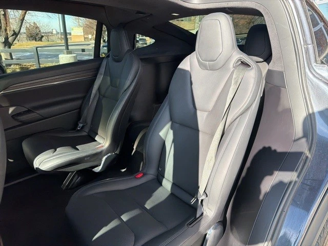 2022 Tesla Model X - Image 14 of 21