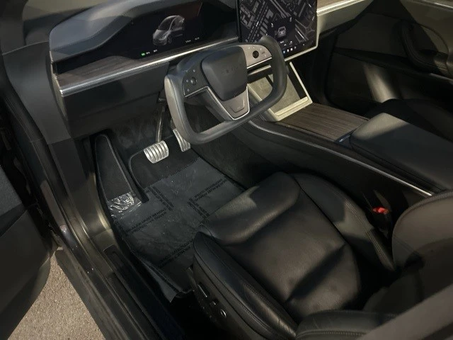 2022 Tesla Model X - Image 12 of 21