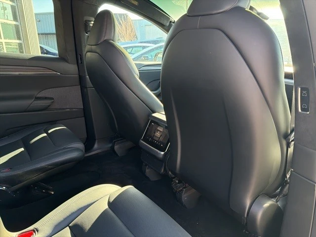 2022 Tesla Model X - Image 20 of 21