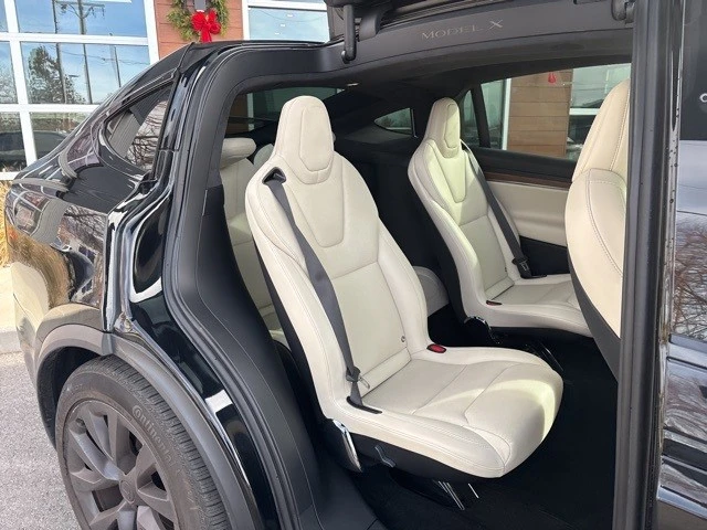 2022 Tesla Model X - Image 20 of 21