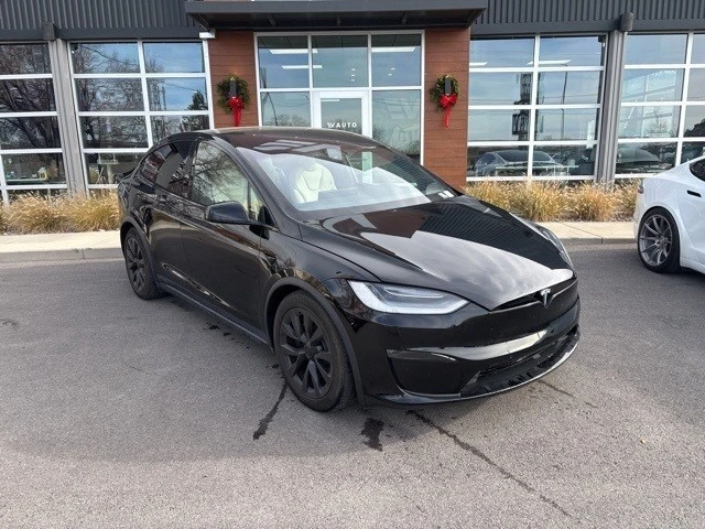 2022 Tesla Model X - Image 2 of 21