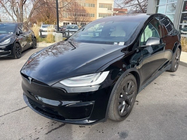 2022 Tesla Model X - Image 4 of 21