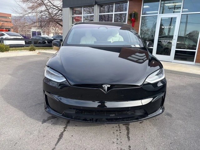 2022 Tesla Model X - Image 3 of 21