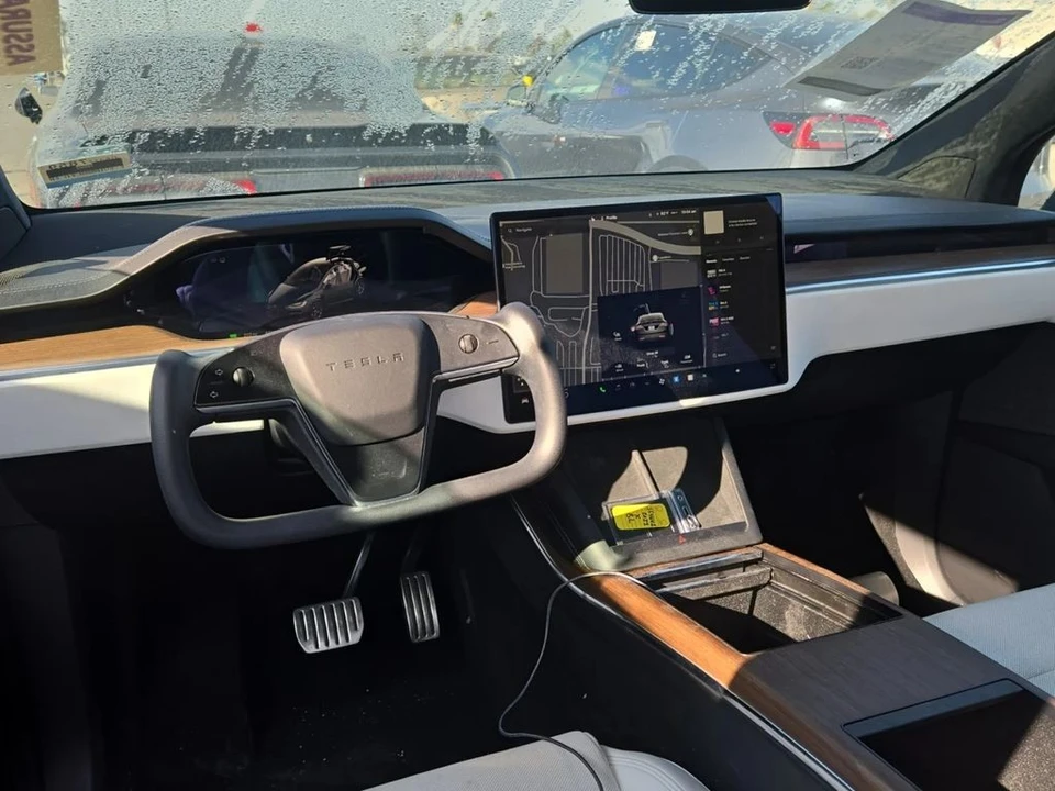 2022 Tesla Model X - Image 6 of 7