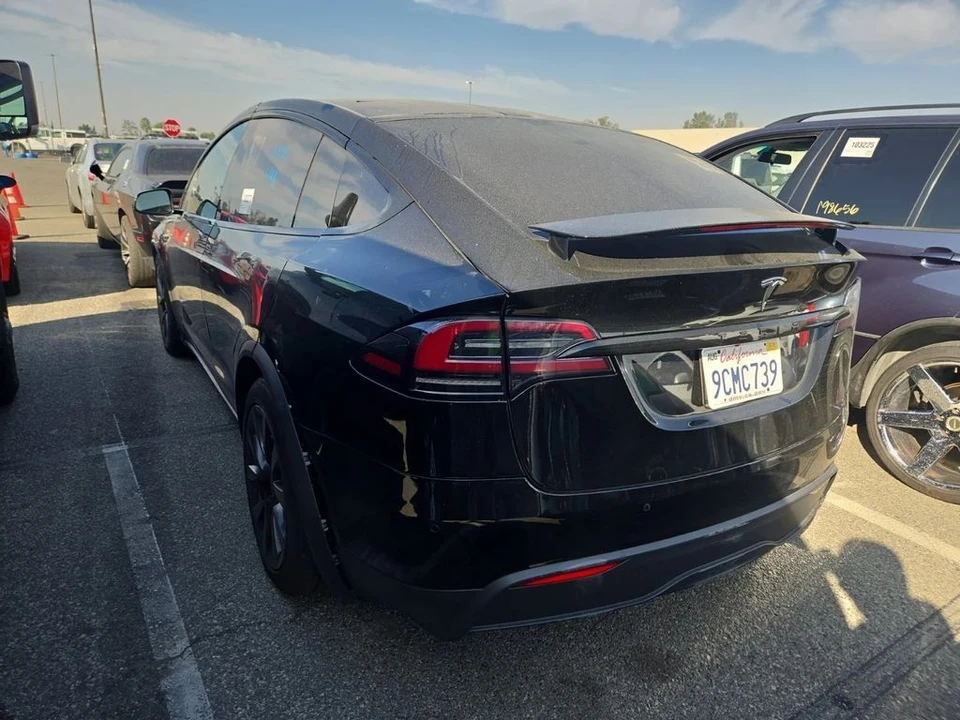 2022 Tesla Model X - Image 3 of 7