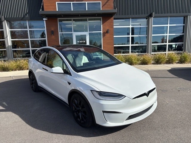 2022 Tesla Model X - Image 2 of 21