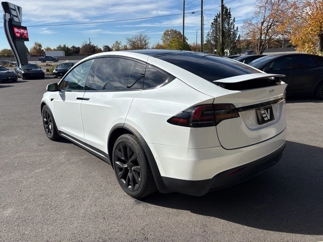 2022 Tesla Model X - Image 6 of 21