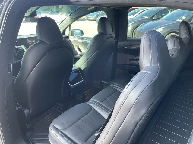 2022 Tesla Model X - Image 16 of 21
