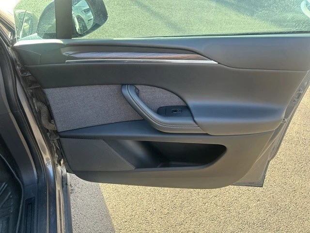 2022 Tesla Model X - Image 21 of 21