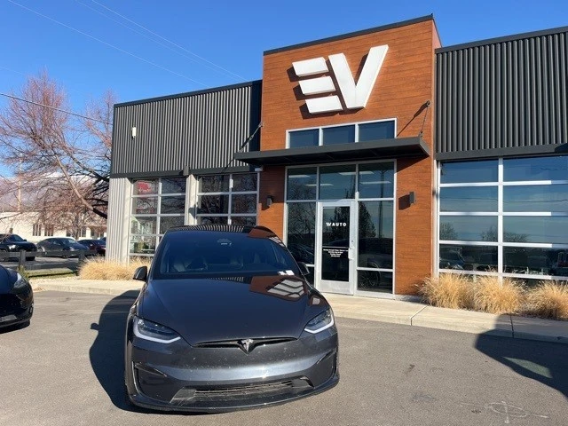 2022 Tesla Model X - Image 2 of 21