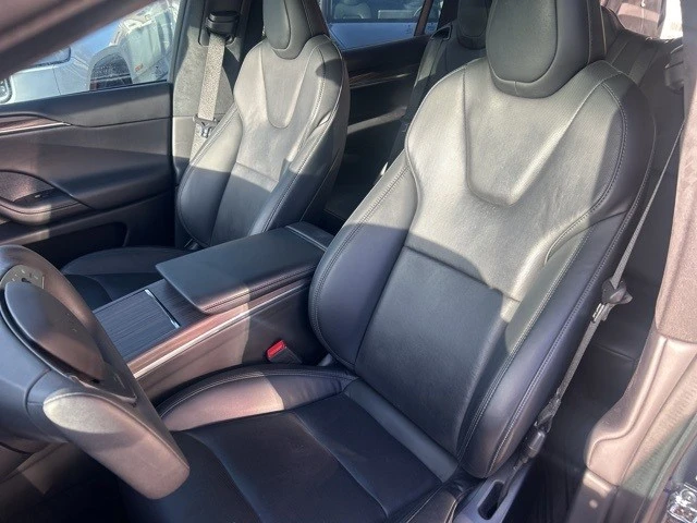 2022 Tesla Model X - Image 13 of 21