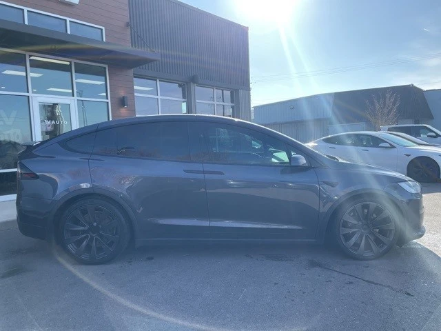 2022 Tesla Model X - Image 10 of 21