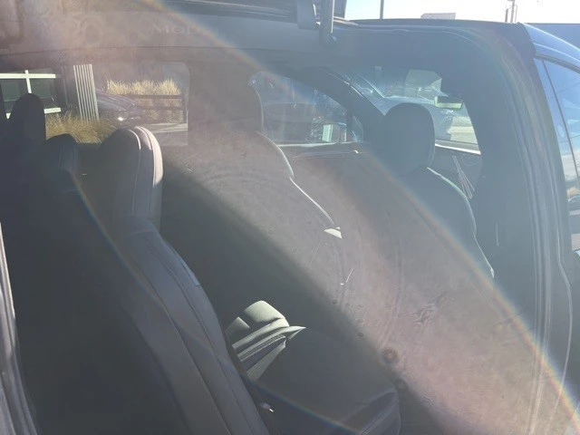 2022 Tesla Model X - Image 16 of 21
