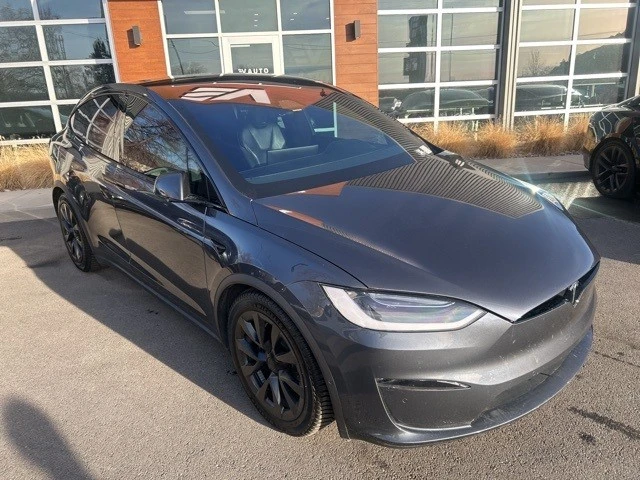 2022 Tesla Model X - Image 2 of 21