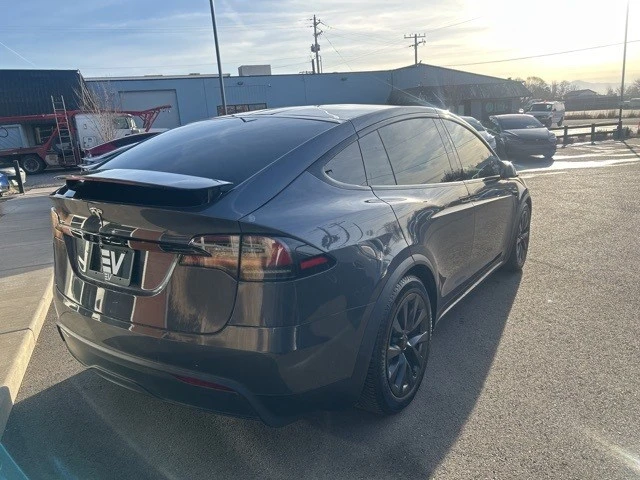 2022 Tesla Model X - Image 8 of 21
