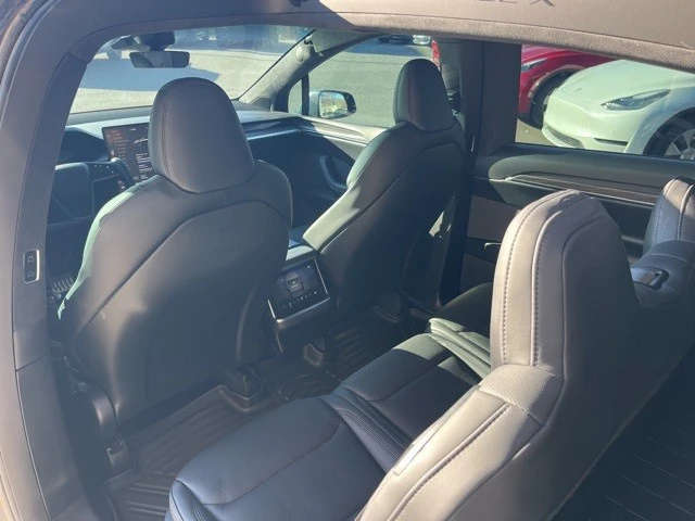 2022 Tesla Model X - Image 12 of 21