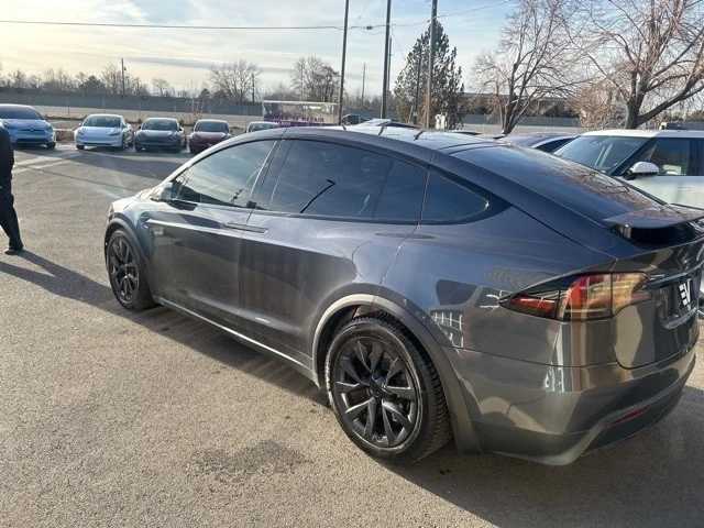 2022 Tesla Model X - Image 6 of 21