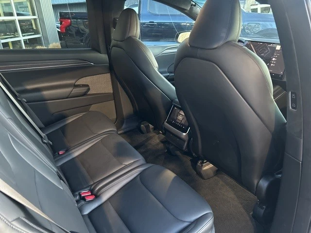 2022 Tesla Model X - Image 18 of 21