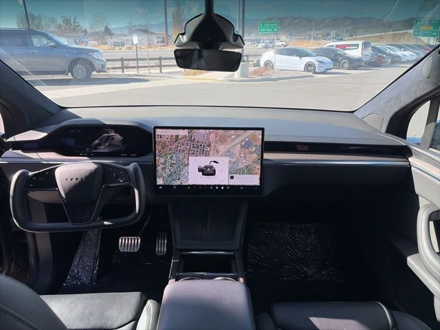 2022 Tesla Model X - Image 18 of 21