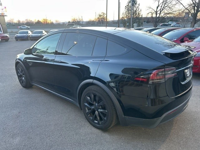 2022 Tesla Model X - Image 6 of 21