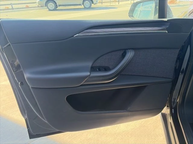 2022 Tesla Model X - Image 9 of 21