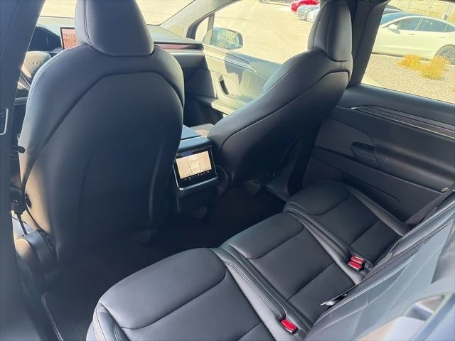 2022 Tesla Model X - Image 12 of 21