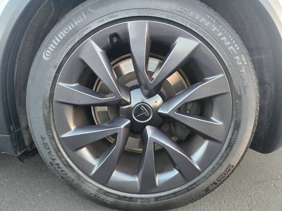 2022 Tesla Model X - Image 15 of 21