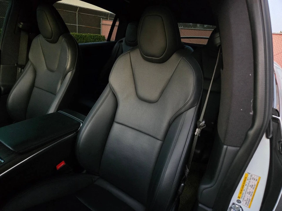 2022 Tesla Model X - Image 20 of 21