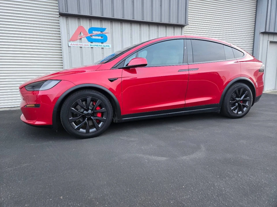 2022 Tesla Model X - Image 2 of 21