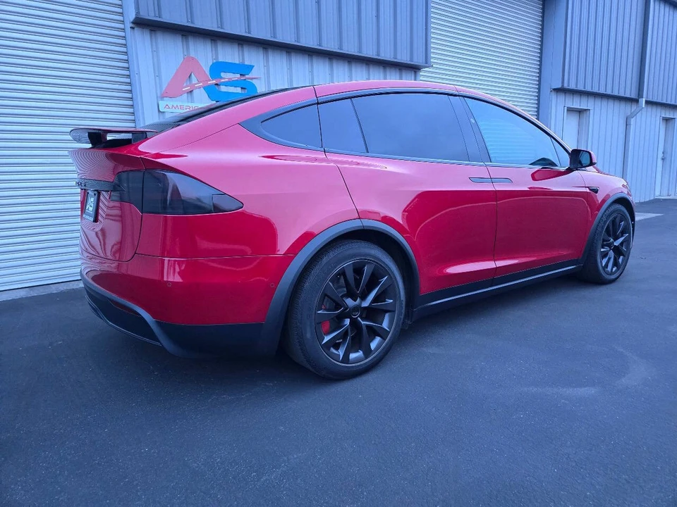 2022 Tesla Model X - Image 8 of 21
