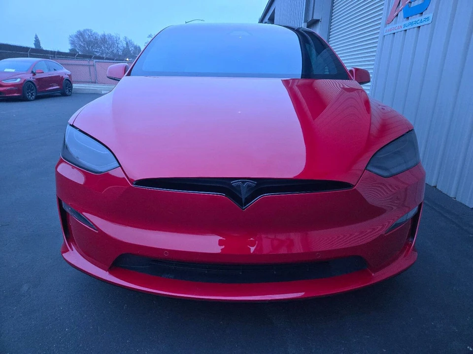 2022 Tesla Model X - Image 15 of 21