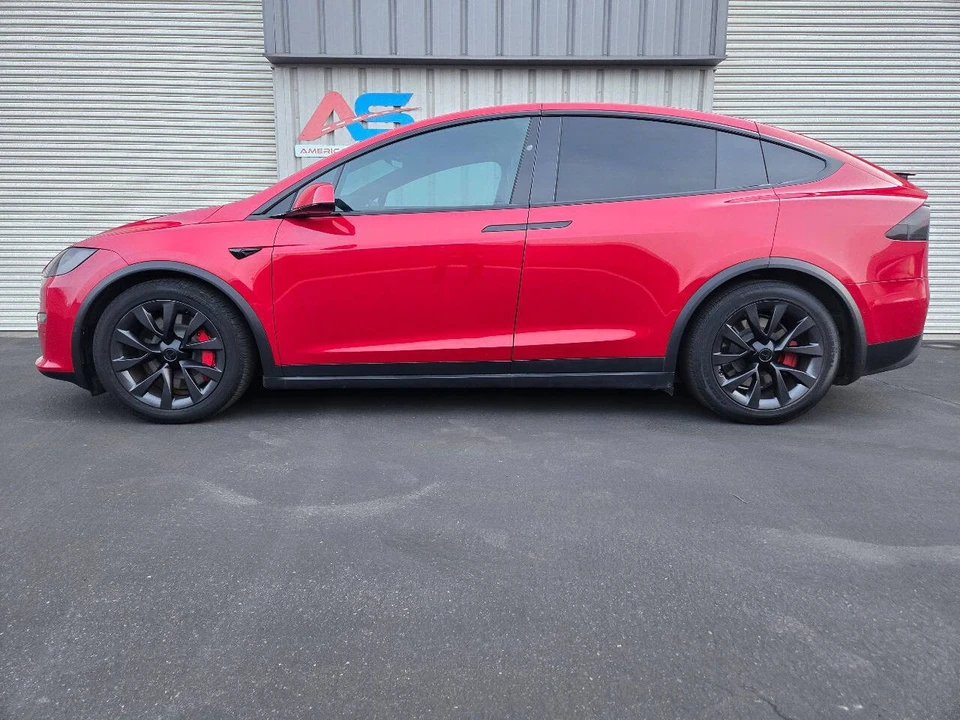 2022 Tesla Model X - Image 3 of 21