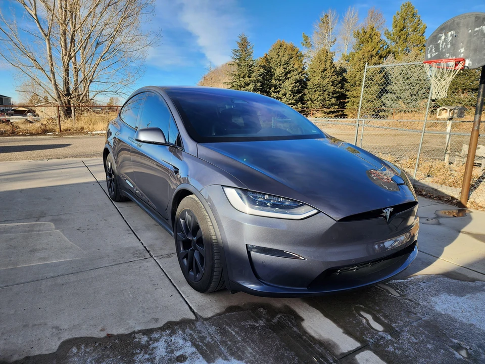 2022 Tesla Model X - Image 19 of 31