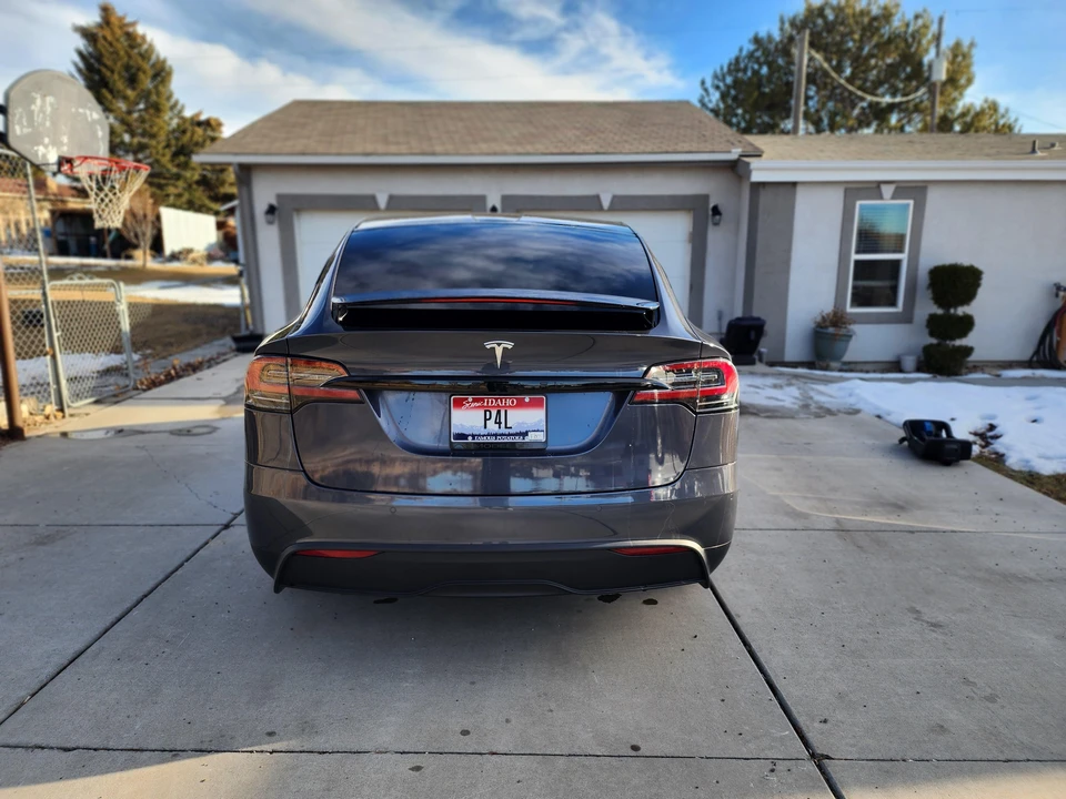 2022 Tesla Model X - Image 13 of 31