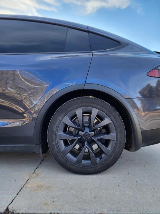 2022 Tesla Model X - Image 21 of 31