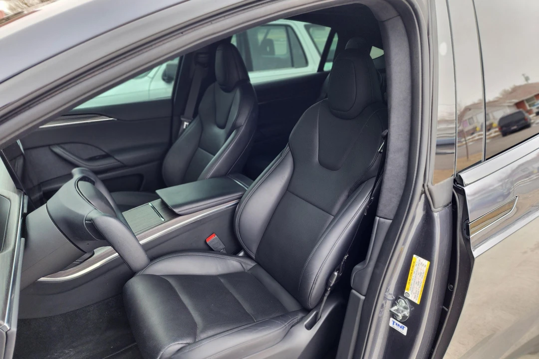 2022 Tesla Model X - Image 25 of 31
