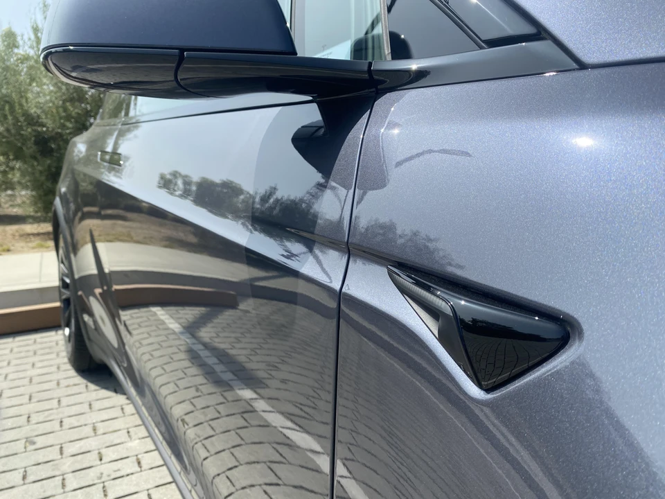 2022 Tesla Model X - Image 25 of 31
