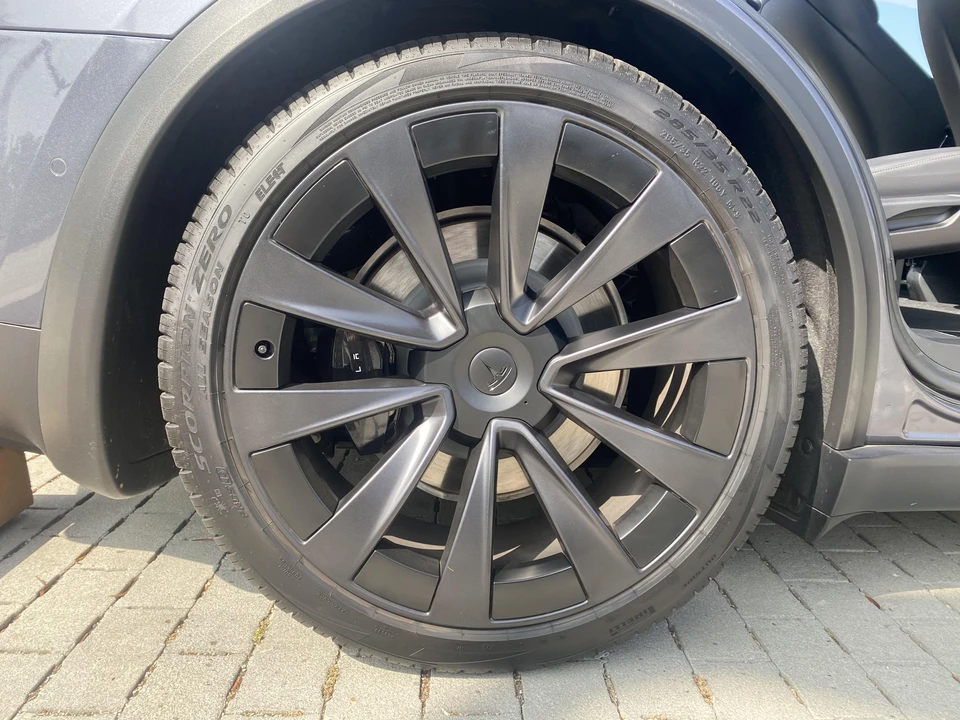 2022 Tesla Model X - Image 29 of 31