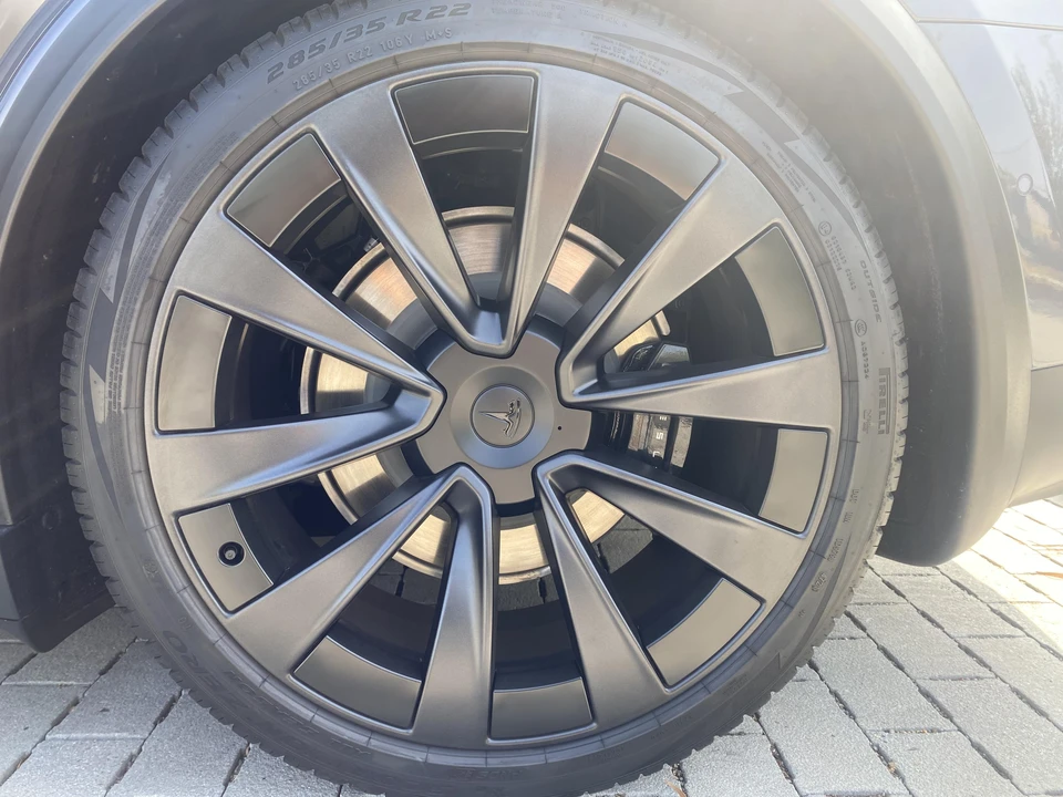 2022 Tesla Model X - Image 28 of 31