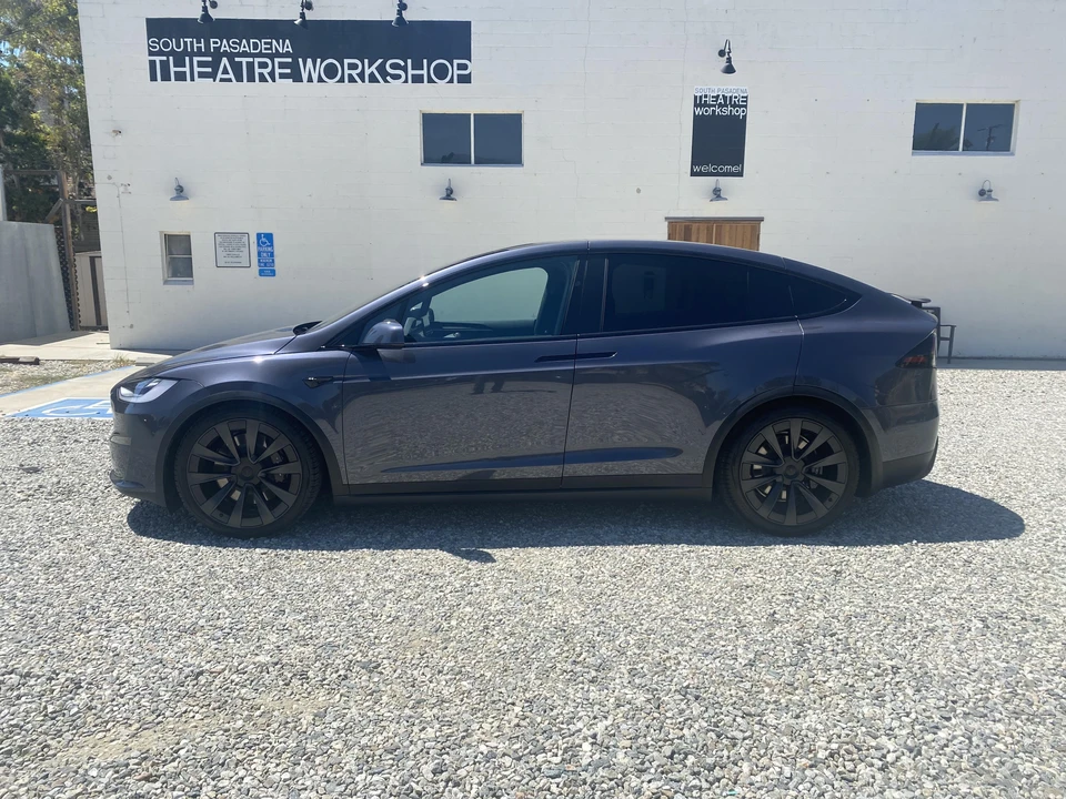 2022 Tesla Model X - Image 7 of 31