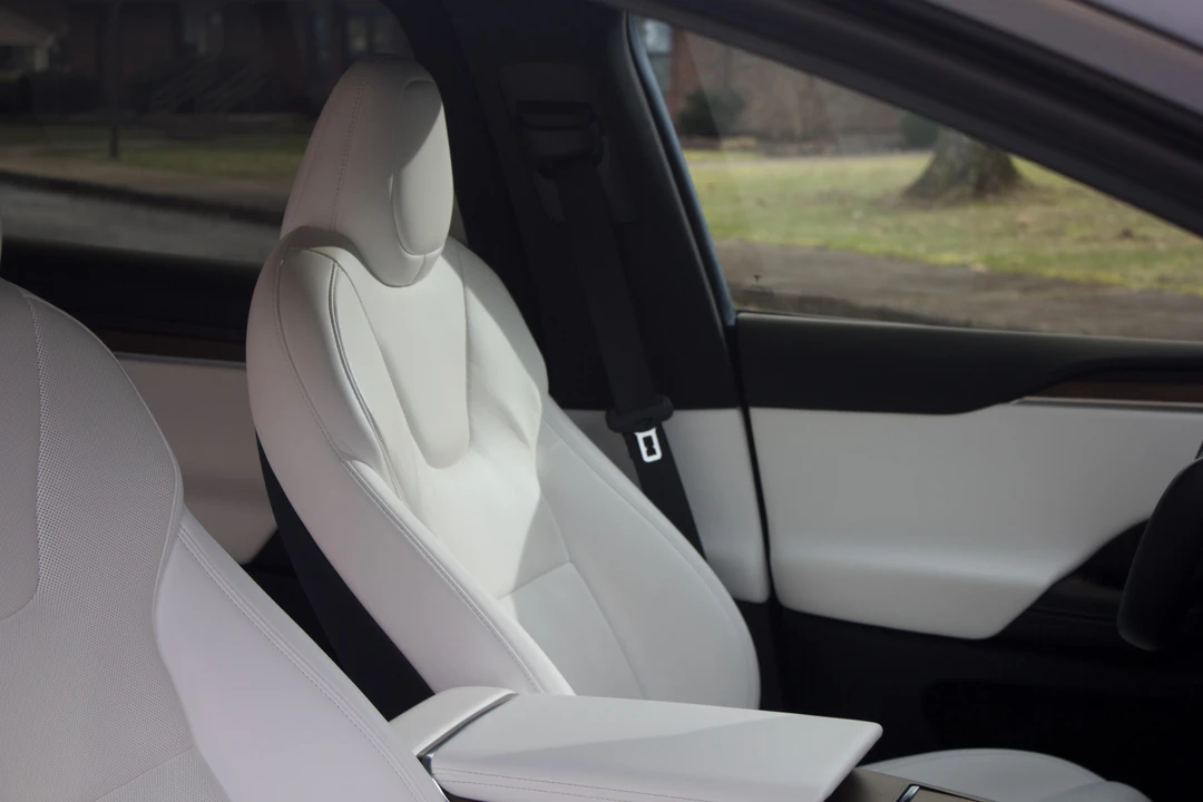 2022 Tesla Model X - Image 31 of 31