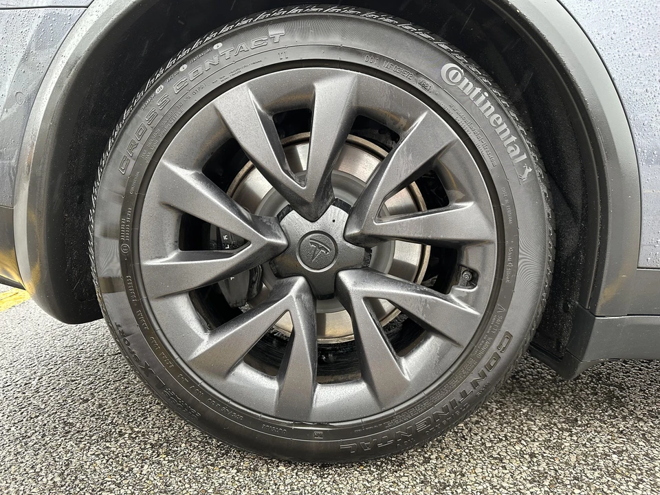 2022 Tesla Model X - Image 23 of 31