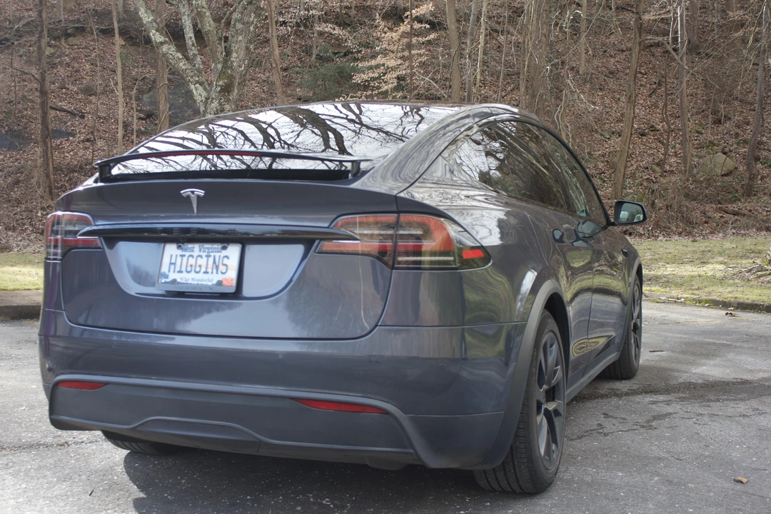 2022 Tesla Model X - Image 15 of 31