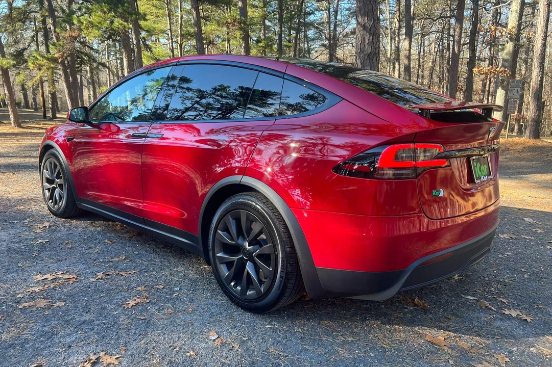 2022 Tesla Model X - Image 4 of 5